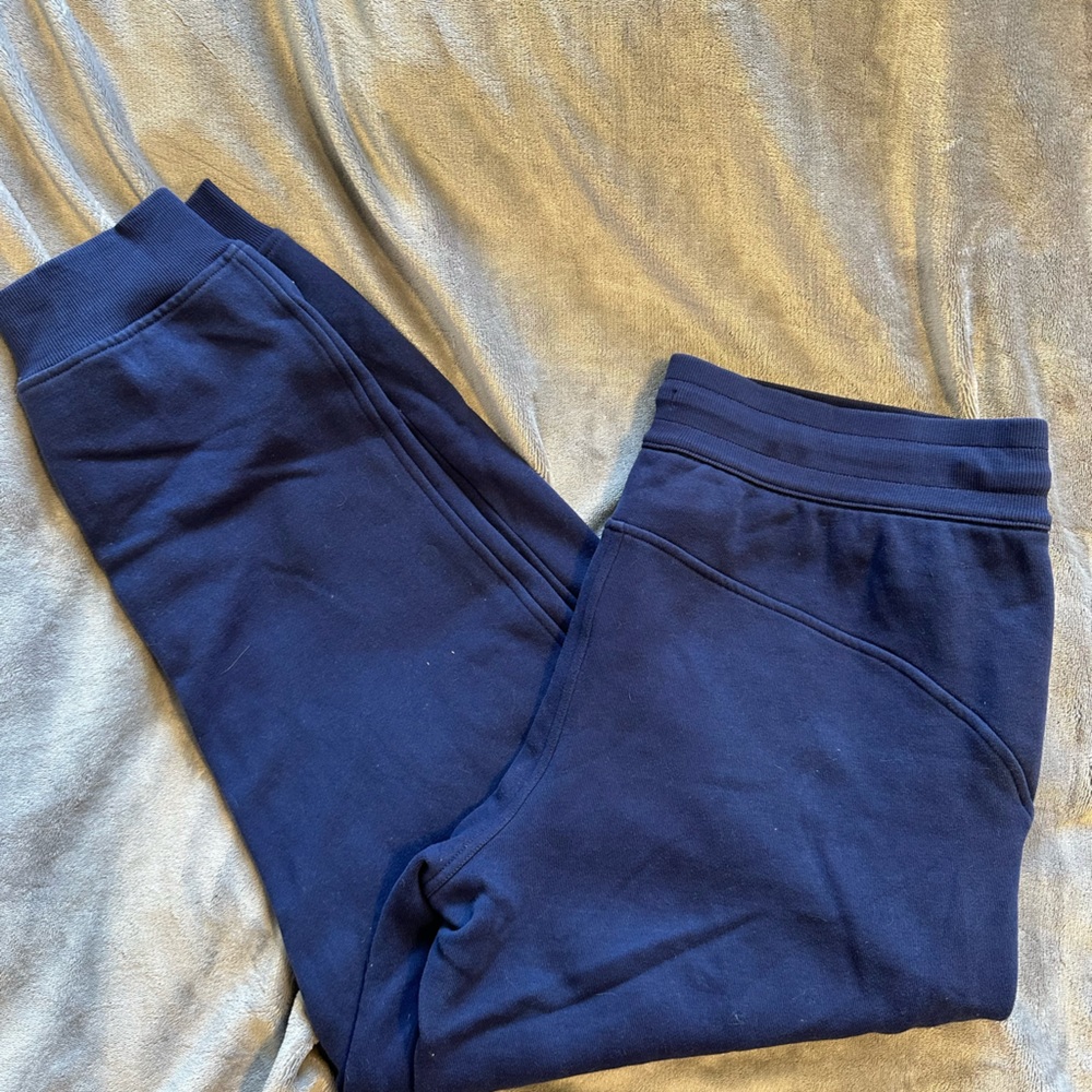 lululemon blue sweatpants !!